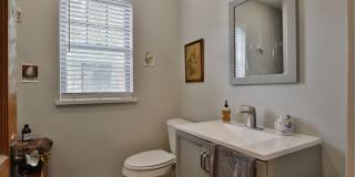 Highly Sought After OSU 6 Bedroom House Iuka Ravine with 2 new bathrooms and free off-street parking Gallery 4