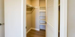 Luxurious Coastal Living: Fully Remodeled 3-Bed, 3.5-Bath with Ocean Views in Sea Point Gallery 29