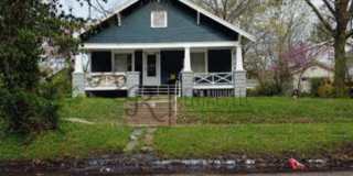 1207 South Elm Gallery 1