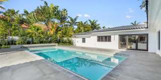 116 W 1st Ct Gallery 44