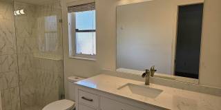 Annual Unfurnished Home with whole House Generator! 3 Bedroom, 2 Bath Home with Bonus Room off of 3rd Bedroom – with a Location to the South Venice Beach Ferry and Boat ramp neighborhood providing an optional Membership! Gallery 15