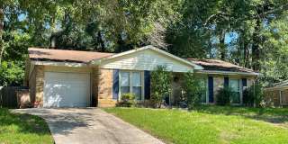 Close to South Alabama 3/2 Single Car Garage Gallery 1