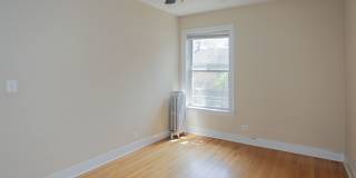 1919-31 W Winona Gallery 17