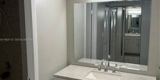 1100 Saint Charles Pl Gallery 23