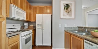 Theatre Square Apartments Gallery 2