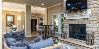 Four Pointe Gallery 14