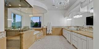 8 Rue Mediterra Drive Gallery 34