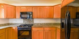 Beautiful 3 bed/2.5 bath single family home w/attached 2 car garage Gallery 25