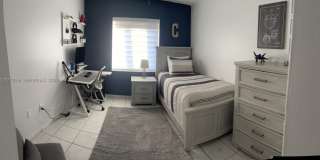 4533 SW 143rd Pl Gallery 8
