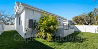2345 Bahia Vista St Gallery 45