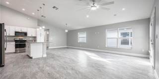 184 Village Circle Gallery 8