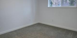 E. 38th Avenue Duplex's Gallery 33