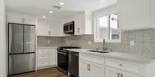 1470 Rexford Drive 1470 Rexford Drive Gallery 1