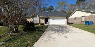 AVAILABLE NOW!! Great 3 Bedroom 2 Bath on the North side Gallery 1