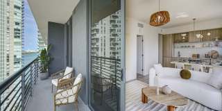 Metro Edgewater Gallery 17