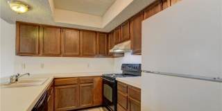 3 Bedroom/2Bath/2Car Duplex- 2 Car Garage-1.5 from Chilsholm Creek Gallery 9