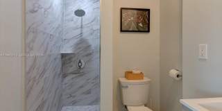 968 NE 80th St Gallery 7