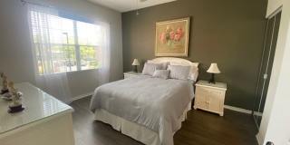 Furnished 2 bedroom 2 bathroom condo Gallery 11