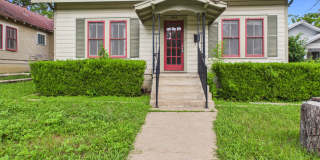 1903 David St Gallery 1