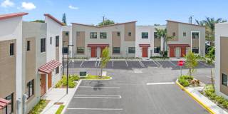 ID Oakland Park Gallery 44