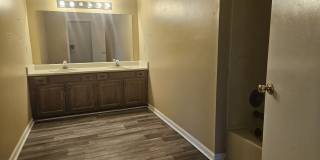 818 Robin Hood Trail Gallery 9