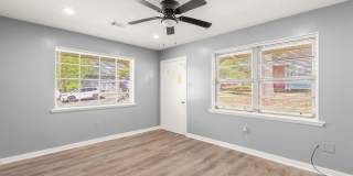 713 Oakwood Gallery 10