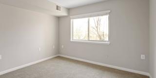 Huntington Square Gallery 50