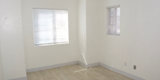 Charming 2-Story, 4 Bd 3 Ba Unit Near Downtown San Diego – 92113 Gallery 11