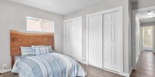 4884 West Gill Place Gallery 15