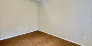 1500 Lake Shore Dr. Gallery 12