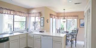 Beautifully Furnished Condo with Mountain Views Beautifully Furnished Condo with Mountain Views Gallery 7