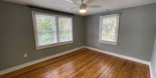 Recently Renovated 2 Bedroom Apartment in Duckpond Gallery 10
