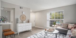 Oakdale Springs Apartments Gallery 9