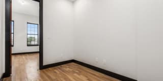 127 Thames Street Gallery 5