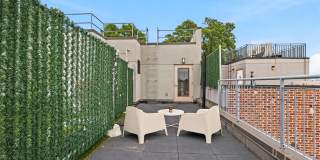 849 Madison Street Gallery 13
