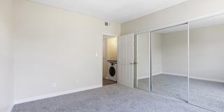Chatsworth Plaza Gallery 24