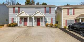 Knoxville 37912 - 2 bedroom 1.5 bath condo - call Jean Chung 865-386-1022 Gallery 1