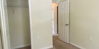 Beautiful 3 Bedroom 2.5 Bath Townhome in Lakeside Village!! Gallery 19