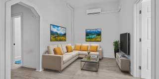 1308 W LEXINGTON Street Gallery 7