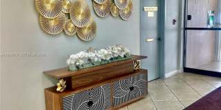 1200 Saint Charles Pl Gallery 3