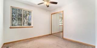 896 Saint Clair Street Gallery 16