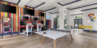 Harbortown Gallery 7