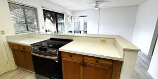 3/2/2 - Spacious Golf Course Home in Gated Queens Gate II Gallery 11