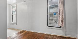 Large Single Family House Gallery 15