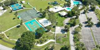 2225 SW Creekside Drive Gallery 42