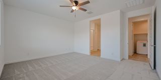 Beautiful 4 Bedroom in Aloravita Community Gallery 27