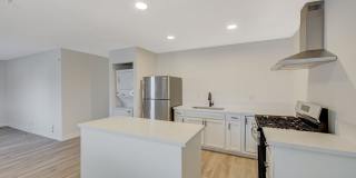 Single Story 4 bedroom home! Gallery 10