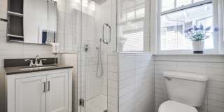 Beautifully Updated Midtown Studio Apartment Walking Distance to Piedmont Park! Gallery 15