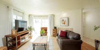 7310 Balboa Blvd Gallery 3