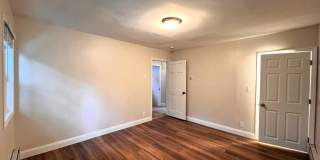 38 Hunting St. Gallery 9